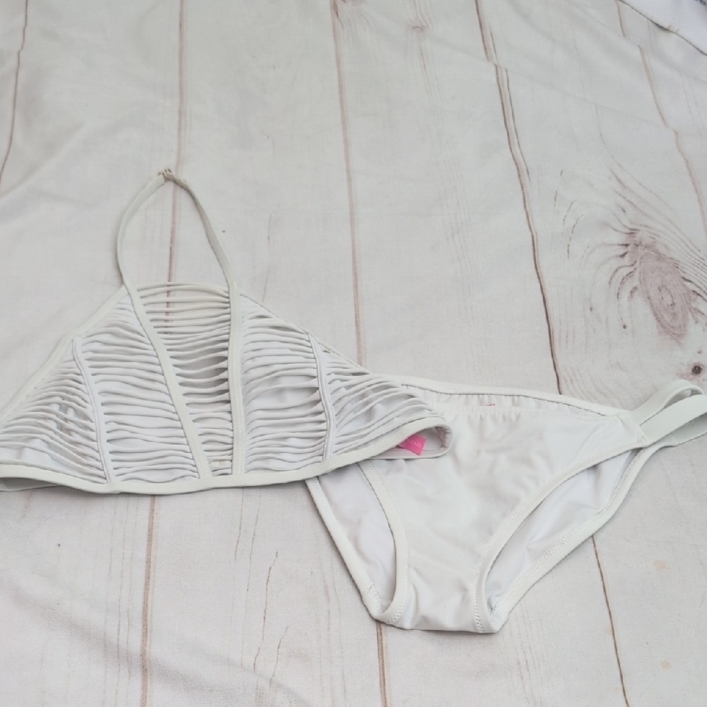 Victoria's Secret Two Piece Sexy Halter Bikini Beautiful White size Large